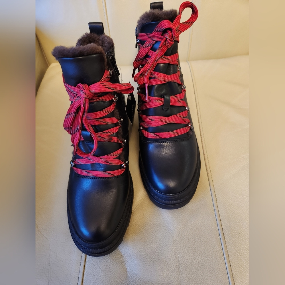 Naturalizer Julian Waterproof/Chillproof Boots - Black Leather Upper - Size 7.5